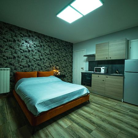 Regis 2 Appartamenti Resort Centro Storico 基瓦索 外观 照片