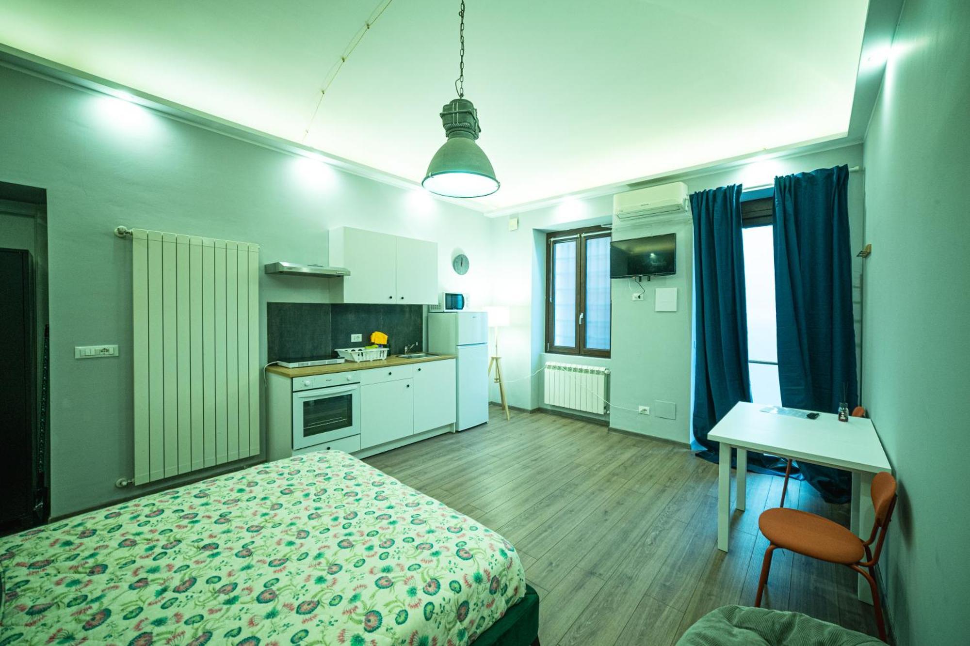 Regis 2 Appartamenti Resort Centro Storico 基瓦索 外观 照片