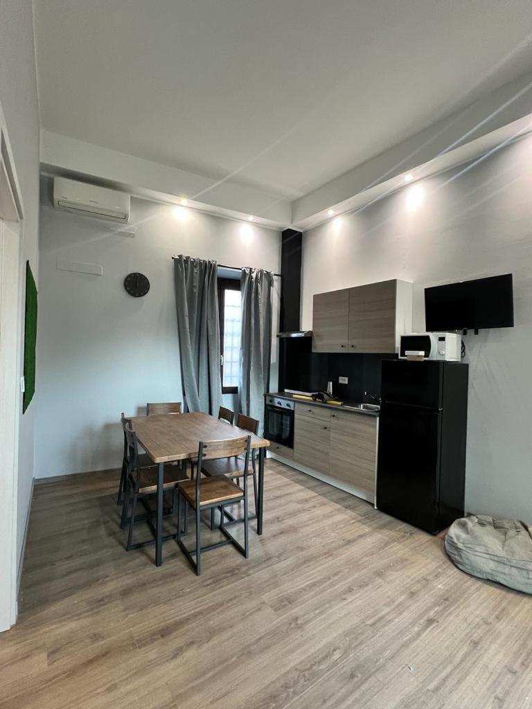 Regis 2 Appartamenti Resort Centro Storico 基瓦索 外观 照片