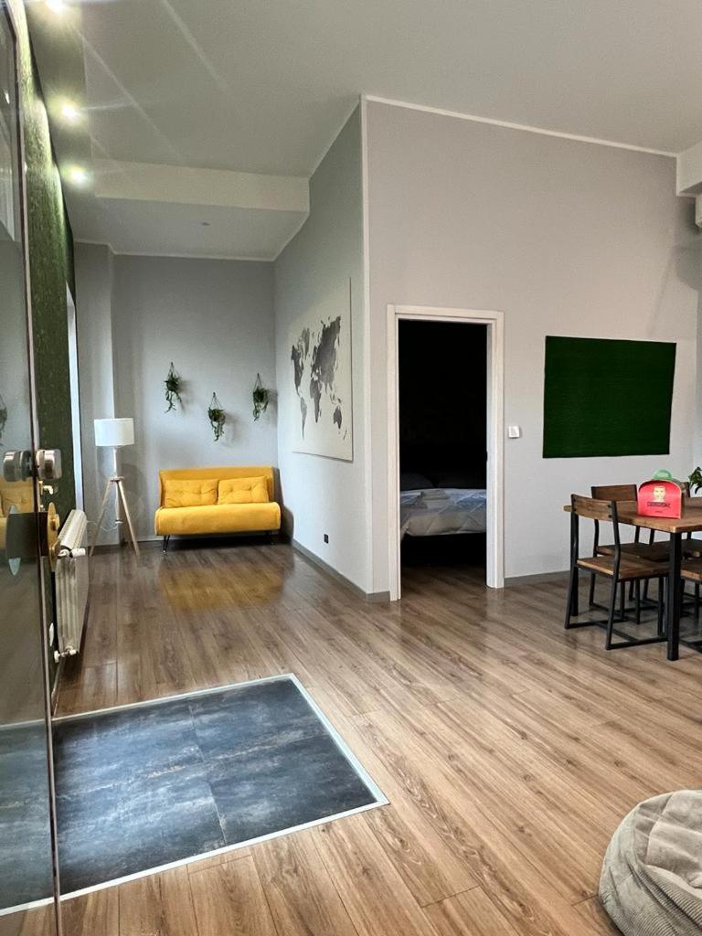 Regis 2 Appartamenti Resort Centro Storico 基瓦索 外观 照片